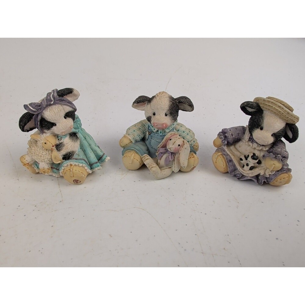 Mary Moo Moos 3 calves Cuddling Lot Easter Cuddle Farm Figurine